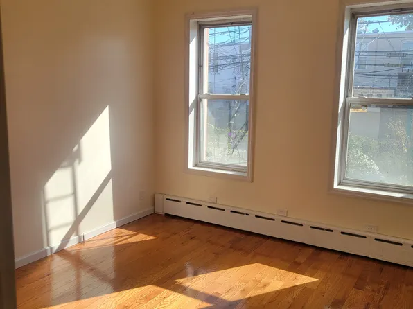 22-37 35th Street image 4 of 8