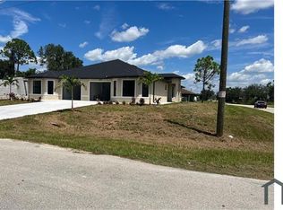 4852 30th St SW, Lehigh Acres, FL 33973