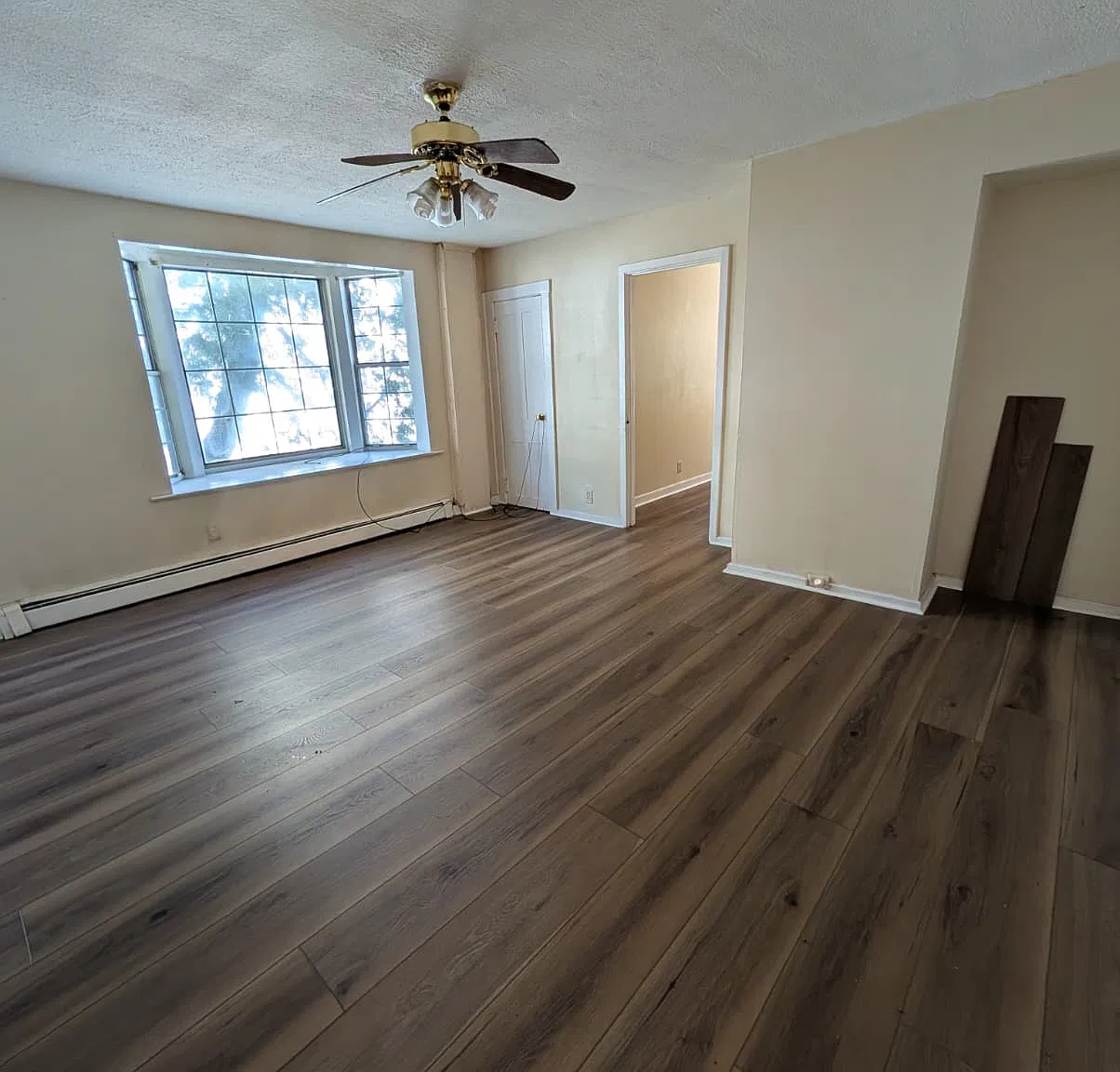 3 bed, $1,625 — Photo 2
