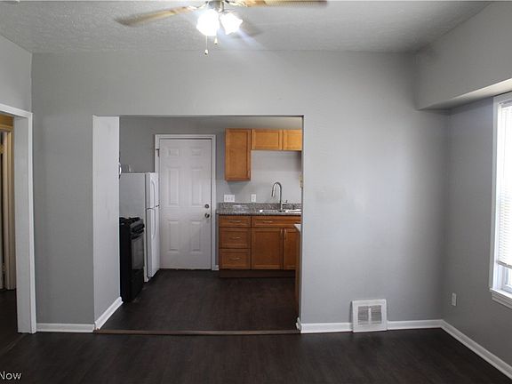 5th image of 8410 Garfield Blvd