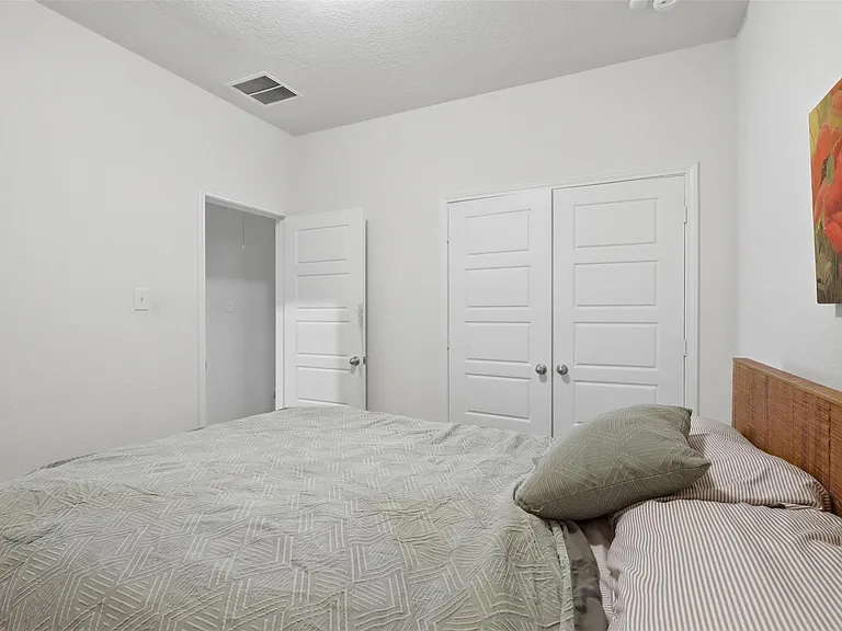 12912 Zivah Ln — Photo 20
