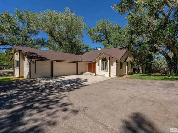 5596 Rivers Edge Dr, Fallon, NV 89406