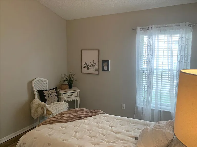 13633 Emeraldview Dr — Photo 20