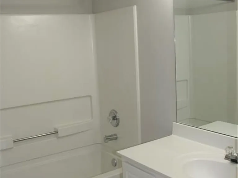 3946 Howell Park Rd — Photo 14