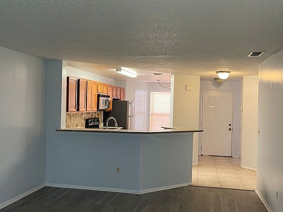 4th image of 7861 Sugar View Ct #7861