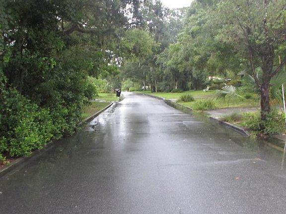 3rd image of 564 Jasmine Way S