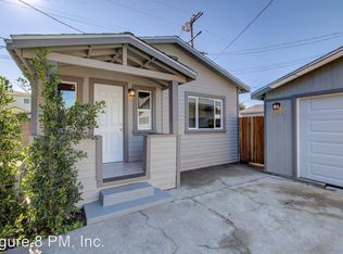 882 1/2 E 53rd St, Los Angeles, CA 90011