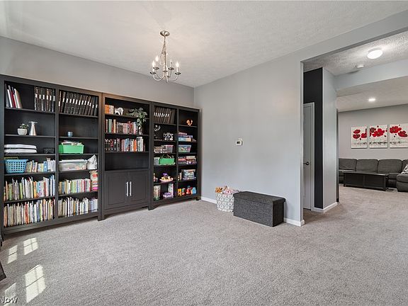 5th image of 2489 Captens St NE