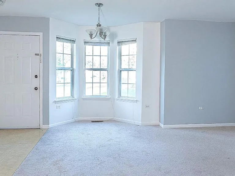 2920 Bartlett Ct — Photo 8