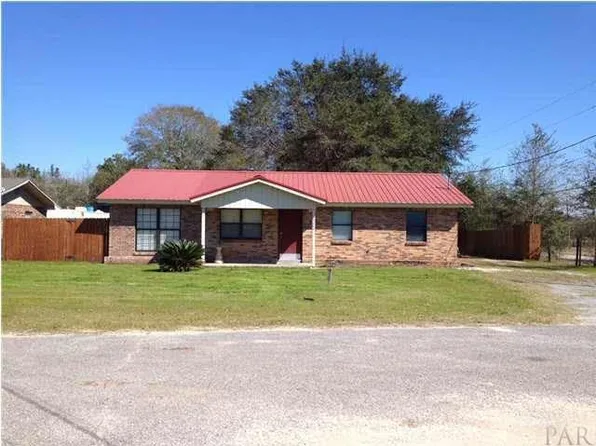 4204 Elvis Presley Dr, Milton, FL 32583