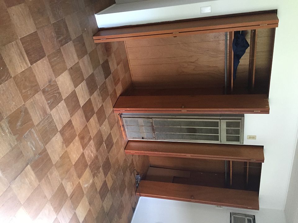1st image of 109 S Oakland Ave