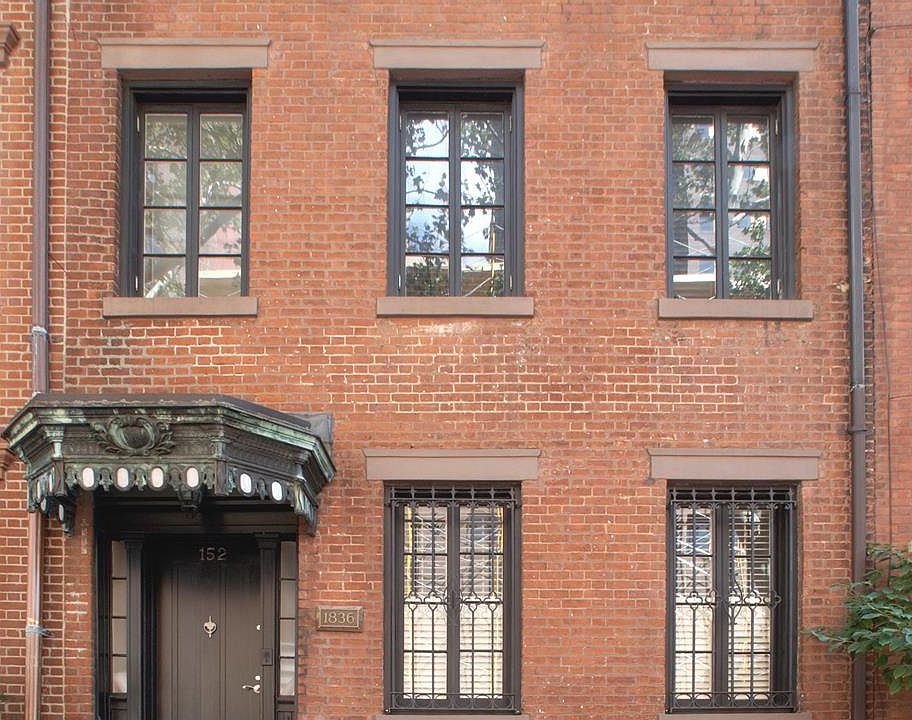 1st image of 152 W 11th St