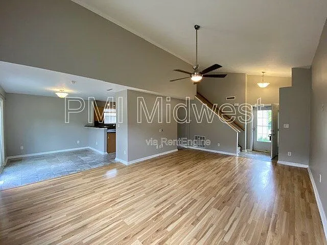 112 Gazebo Dr — Photo 6