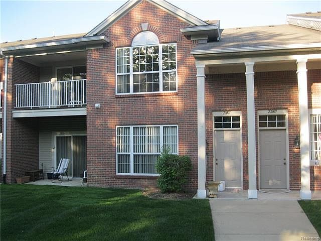 1st image of 20209 Chesapeake Cir #1