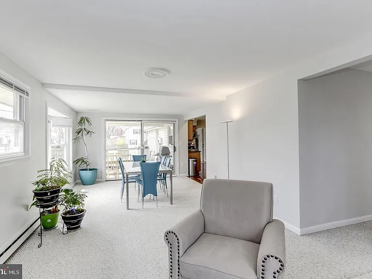 4311 Pergate Ln — Photo 12