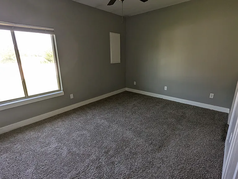 3348 E Sunflower Dr — Photo 5