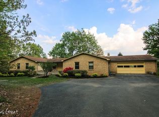 4800 Wade Rd, Roanoke, VA 24018