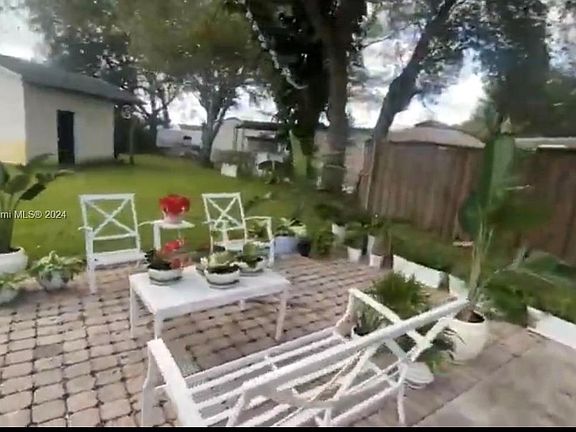 5th image of 20500 NW 33rd Ave