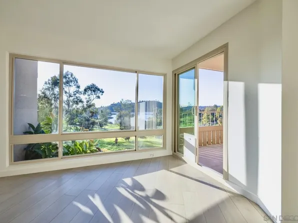 5704 Baltimore Dr Unit 304, La Mesa, CA 91942