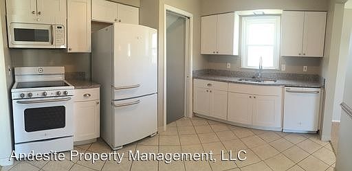 4th image of 12500 Eastwood Blvd