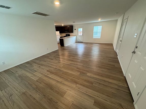 2nd image of 5615 Elwood Dr