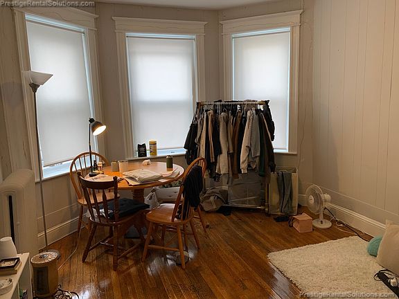 2nd image of 64 Woodstock Ave APT 3