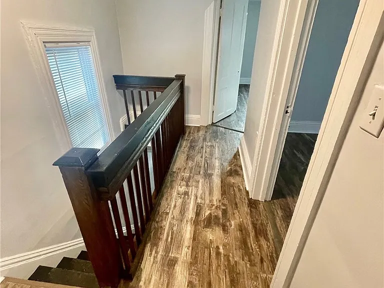 223 E Filbert St — Photo 35