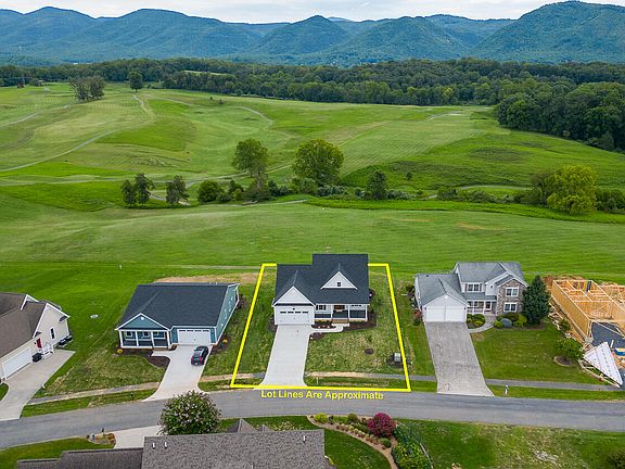 3rd image of 230 Vista Links Dr