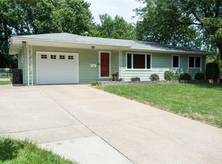37 Norwood Cir, Iowa City, IA 52245