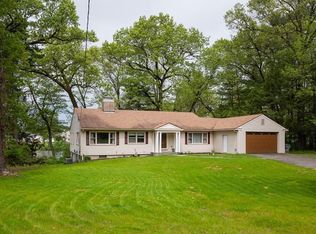 4 Crescent Beach Dr, Enfield, CT 06082