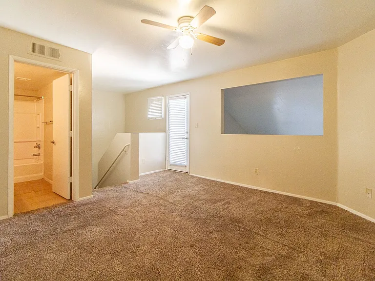 3845 E Greenway Rd #213 — Photo 9