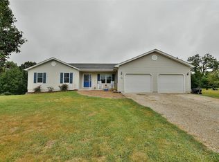 42 Chilcutt Ln, Elsberry, MO 63343