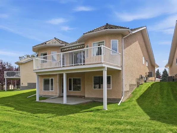 112 S Shannon Rd SW, Calgary, AB T2Y 3W7