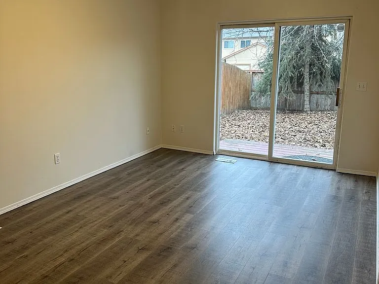 4018 Sycamore Loop — Photo 17