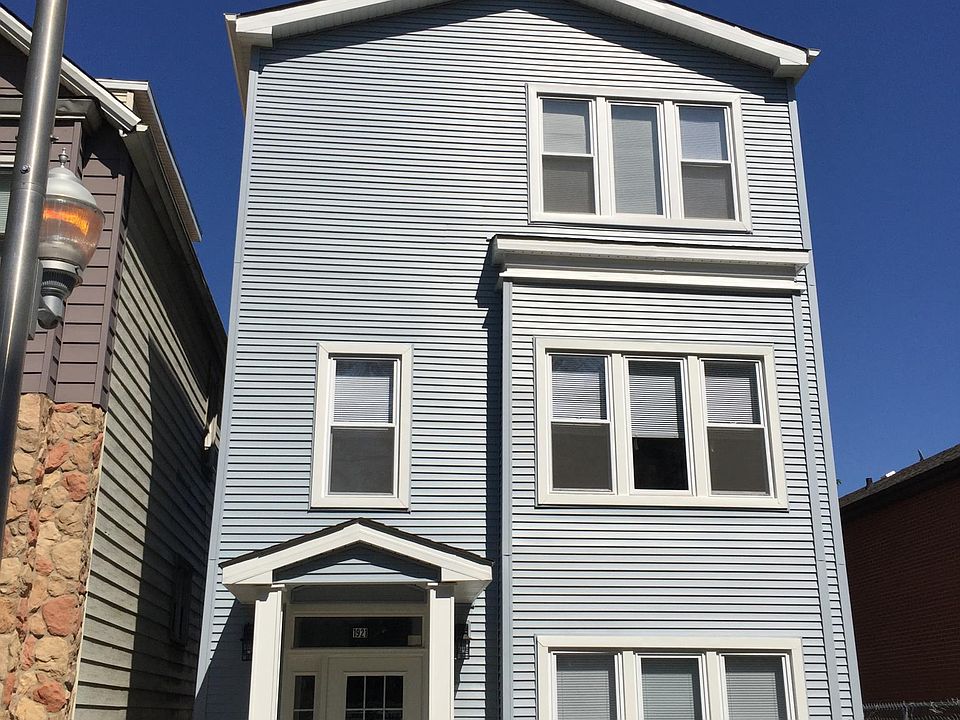1st image of 1921 N Richmond St APT 2