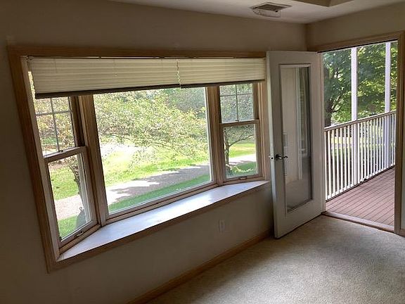 4th image of 500 Greenhaven Dr APT 103