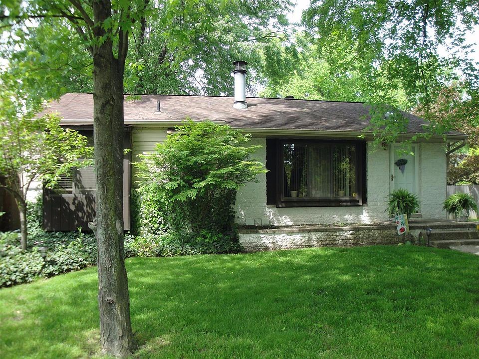 1st image of 304 Rosewood Ave