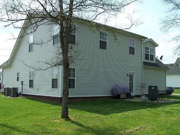3rd image of 214 Slow Waters Dr