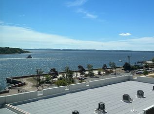 358 Rector St APT 707, Perth Amboy, NJ 08861