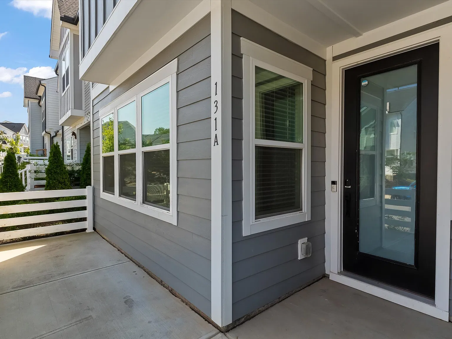 4 bed, 2.5 bath, 2023 sqft, $2,690 — Photo 3