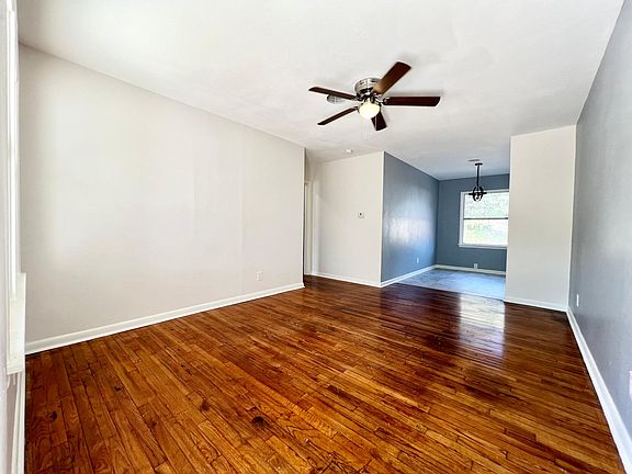2nd image of 4124 S Henderson St