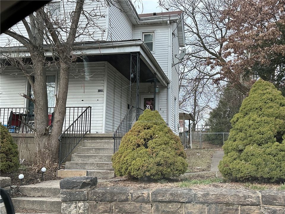 2nd image of 109 Evans St