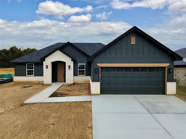 2504 Lakeridge Dr, Granbury, TX 76048