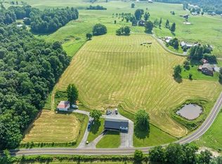 3135 Mullins Rd, Byrdstown, TN 38549