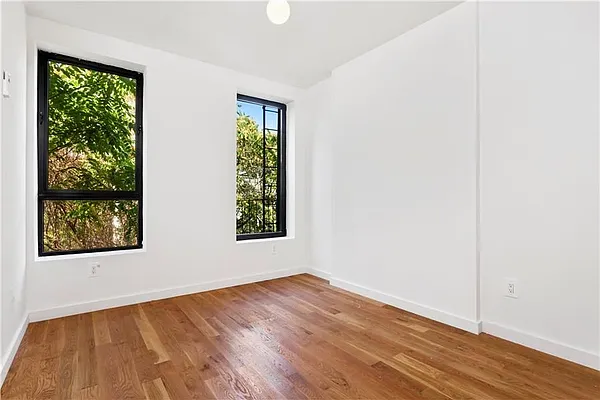 Rented by Investmates Real Estate | media 16