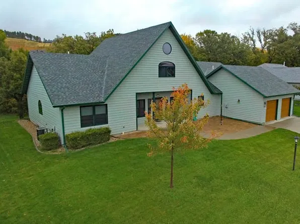 183 Oak Grove Ct, Sturgis, SD 57785