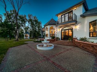 22952 Kingsford Ct, Bella Vista, CA 96008