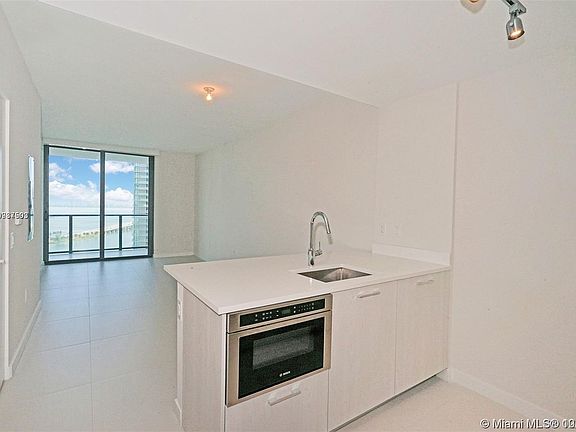 3rd image of 501 NE 31st St Unit 2404