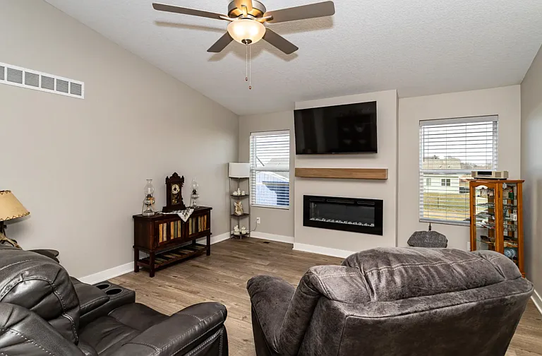 508 Wicker Dr — Photo 3