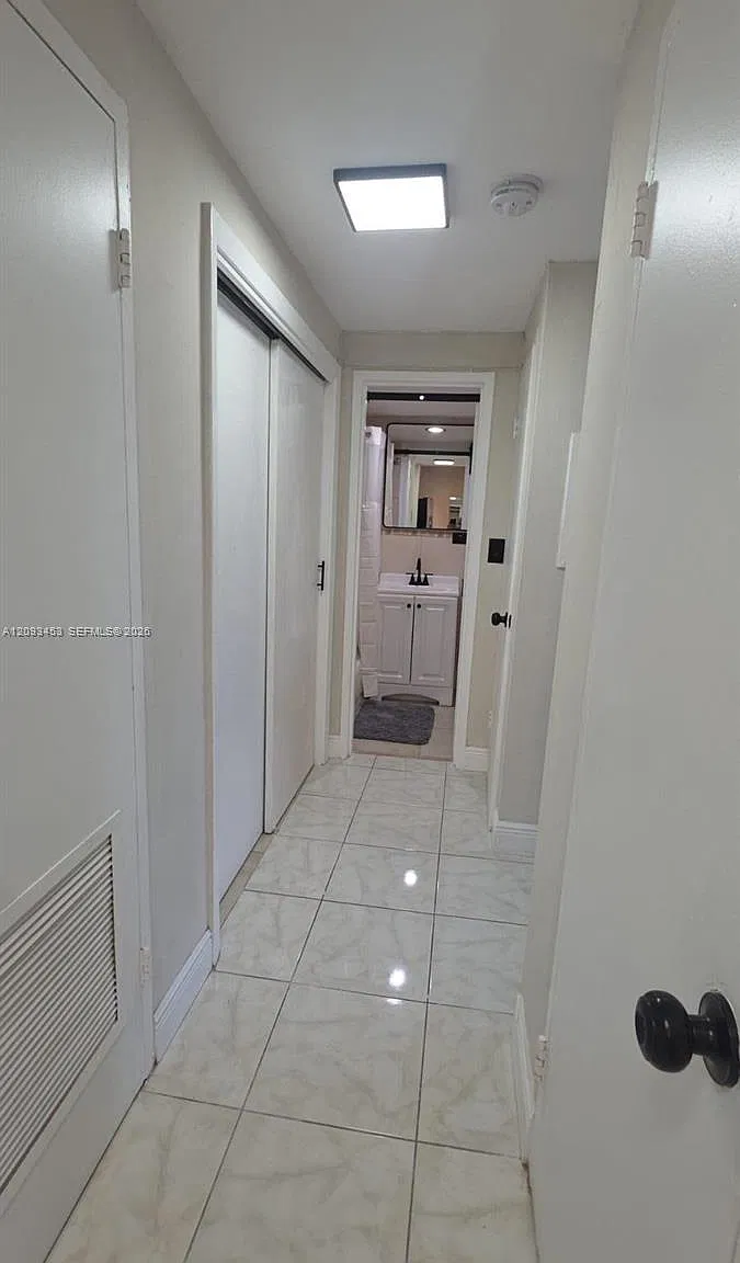 Caribbean Towers Condo — Photo 3